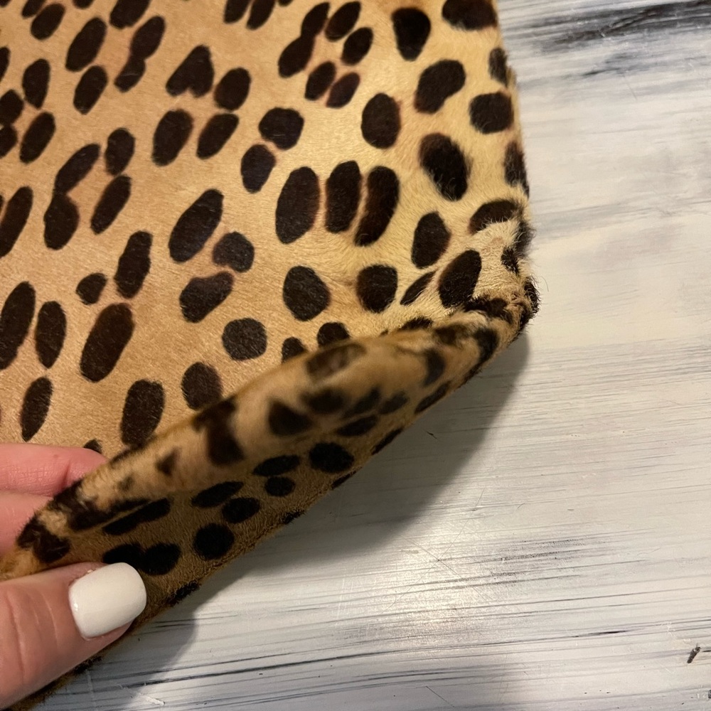 ♥️SOLD♥️🍀💁🏻‍♀️Dolce & Gabbana Leopard Pony Hair Tote🍀💁🏻‍♀️ - Picture 15 of 17